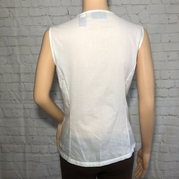 Crazy Horse NWT ruffle button down sleeveless top - Picture 2 of 3